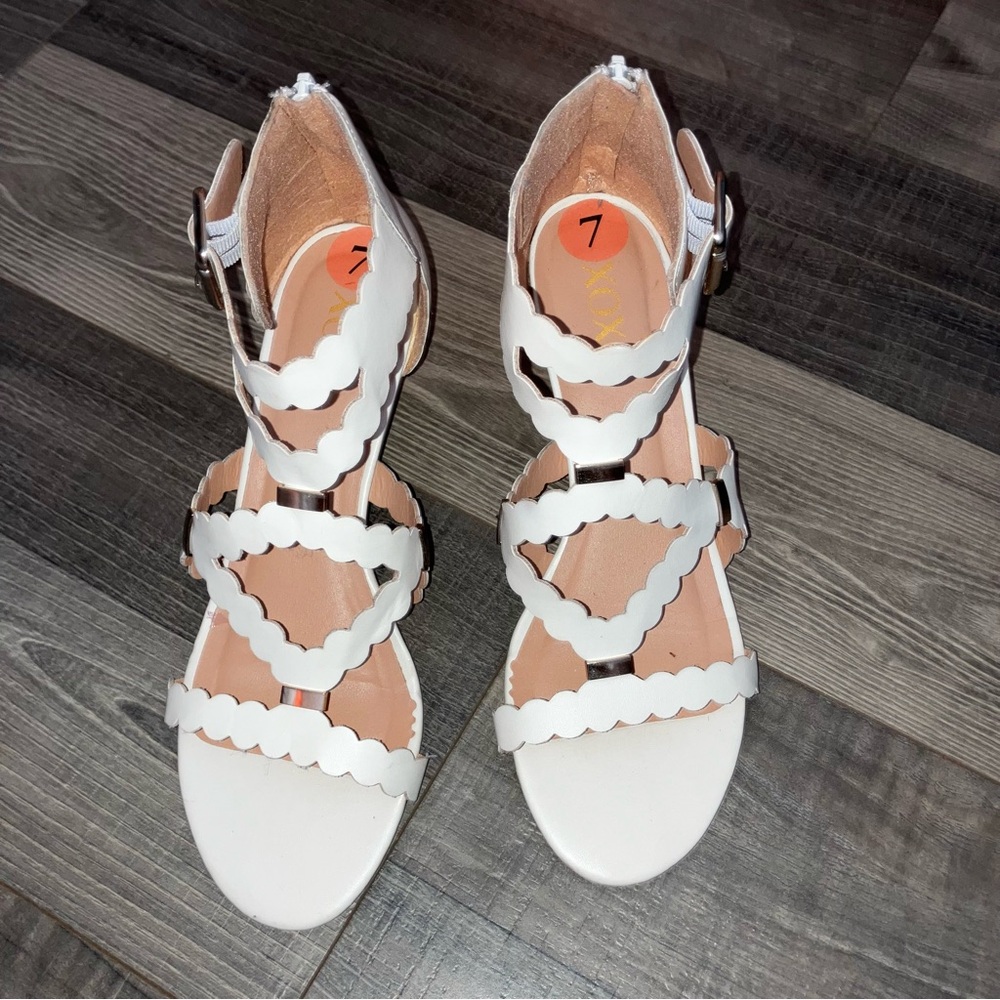 XOXO White Strappy Sandals with Scalloped Edging